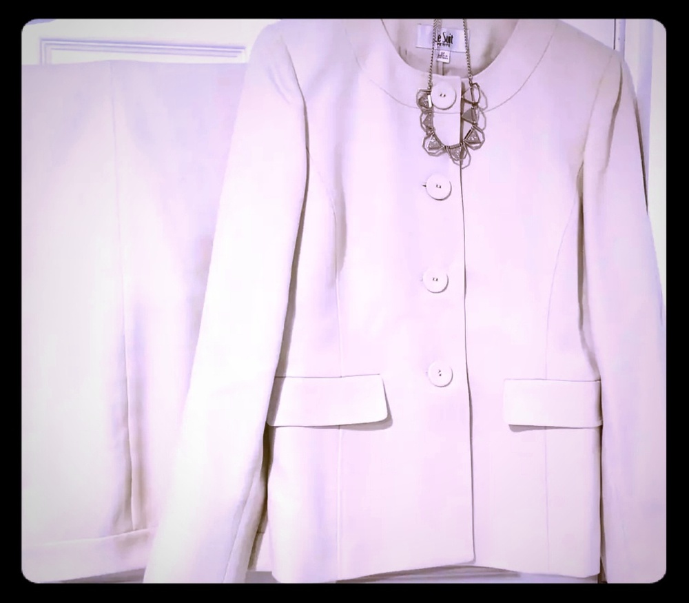 Business Petite Suit